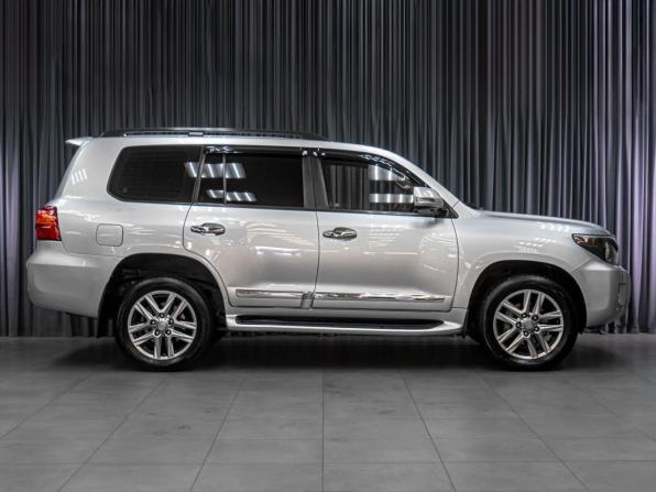 Toyota Land Cruiser 200 Series Рестайлинг 1 с пробегом 2013 года, цена 3 999 000 рублей, 183367 км, внедорожник, Автокод Объявления