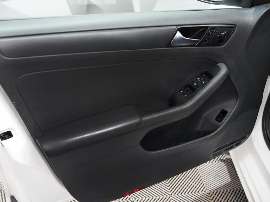 Volkswagen Jetta VI Рестайлинг Ульяновск  - изображение 12