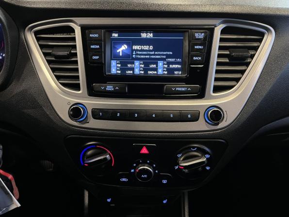 Hyundai Solaris II с пробегом 2019 года, цена 1 550 000 рублей, 95440 км, седан, Автокод Объявления