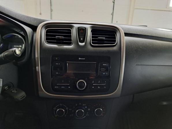 Renault Logan II Рестайлинг с пробегом 2020 года, цена 1 095 000 рублей, 131671 км, седан, Автокод Объявления