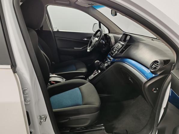 Chevrolet Orlando I с пробегом 2013 года, цена 975 000 рублей, 190051 км, компактвэн, Автокод Объявления