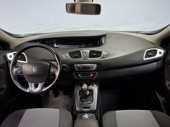 Renault Scenic III Рестайлинг с пробегом 2013 года, цена 850 000 рублей, 340668 км, компактвэн, Автокод Объявления