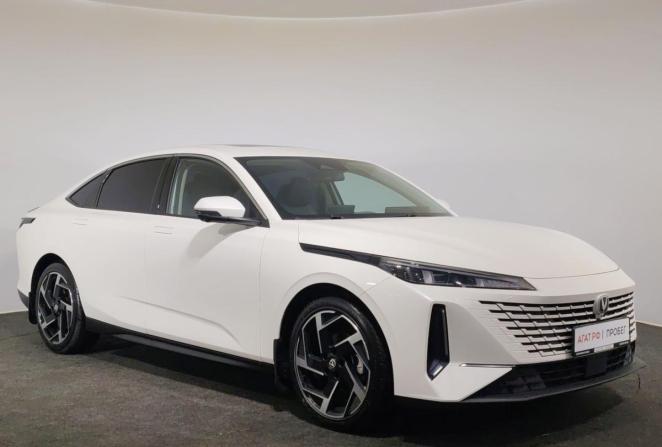 Changan Lamore с пробегом 2023 года, цена 2 290 000 рублей, 43885 км, седан, Автокод Объявления