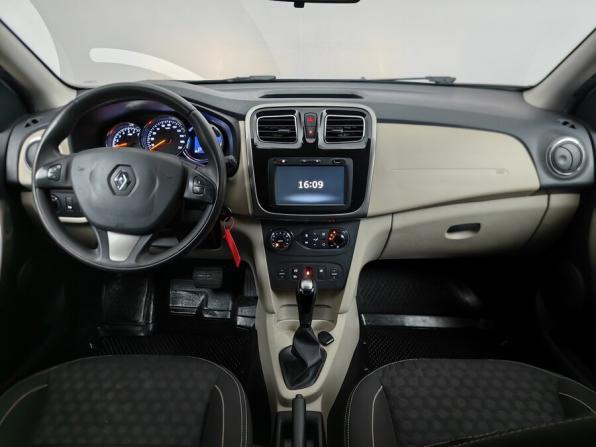 Renault Logan II с пробегом 2017 года, цена 895 000 рублей, 55000 км, седан, Автокод Объявления