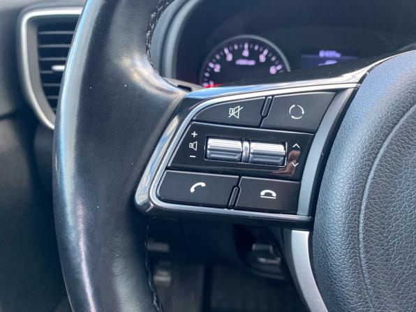 Kia Sportage IV Рестайлинг с пробегом 2020 года, цена 2 450 000 рублей, 71300 км, внедорожник, Автокод Объявления