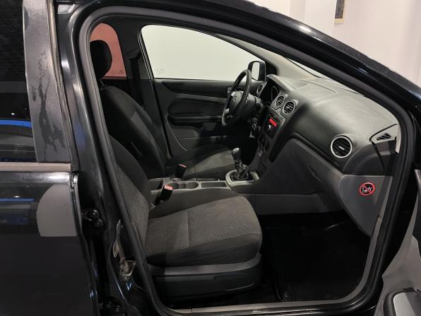 Ford Focus II Рестайлинг с пробегом 2011 года, цена 534 000 рублей, 200801 км, седан, Автокод Объявления