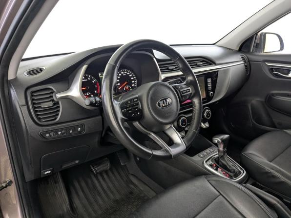 Kia Rio IV Рестайлинг с пробегом 2021 года, цена 1 735 000 рублей, 116910 км, хэтчбек, Автокод Объявления