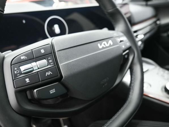 Kia Sportage V с пробегом 2025 года, цена 4 979 900 рублей, 5000 км, внедорожник, Автокод Объявления