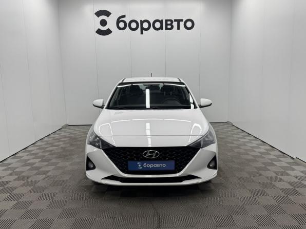 Hyundai Solaris II Рестайлинг с пробегом 2022 года, цена 1 560 000 рублей, 114004 км, седан, Автокод Объявления