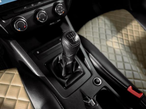 Skoda Octavia III (A7) с пробегом 2015 года, цена 1 250 000 рублей, 176899 км, лифтбек, Автокод Объявления