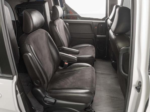 Honda Freed I Рестайлинг 2 с пробегом 2015 года, цена 1 349 000 рублей, 136789 км, компактвэн, Автокод Объявления