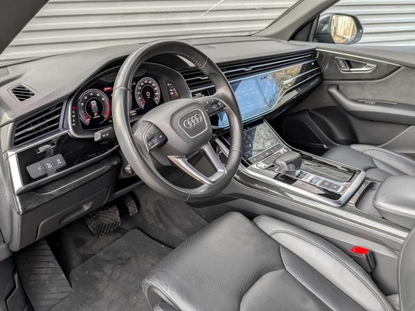 Audi Q8 I (4M) с пробегом 2018 года, цена 4 895 000 рублей, 132010 км, внедорожник, Автокод Объявления