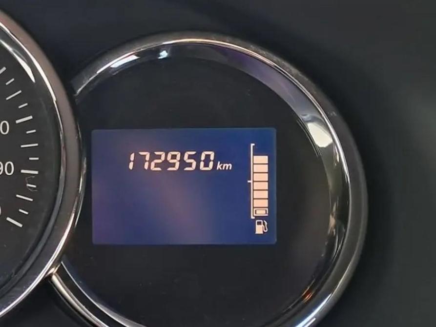 Renault Logan II Санкт-Петербург  - изображение 13