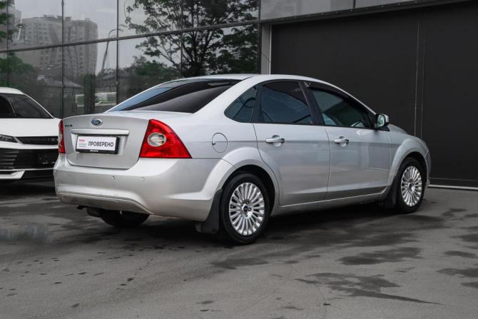 Ford Focus II Рестайлинг с пробегом 2010 года, цена 700 000 рублей, 207832 км, седан, Автокод Объявления