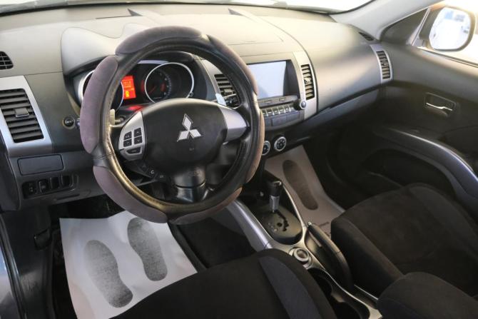 Mitsubishi Outlander II с пробегом 2007 года, цена 1 029 000 рублей, 215000 км, внедорожник, Автокод Объявления