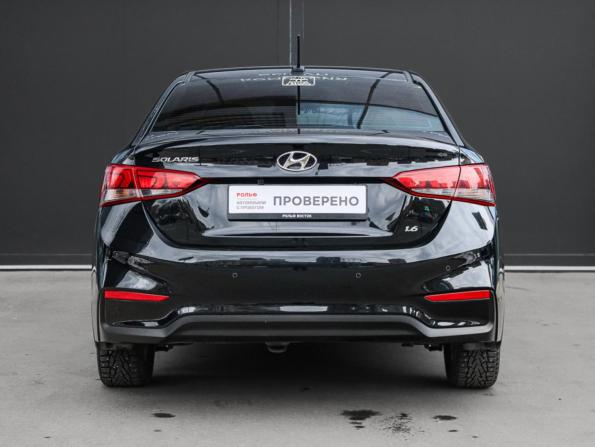 Hyundai Solaris II с пробегом 2018 года, цена 1 350 000 рублей, 166833 км, седан, Автокод Объявления