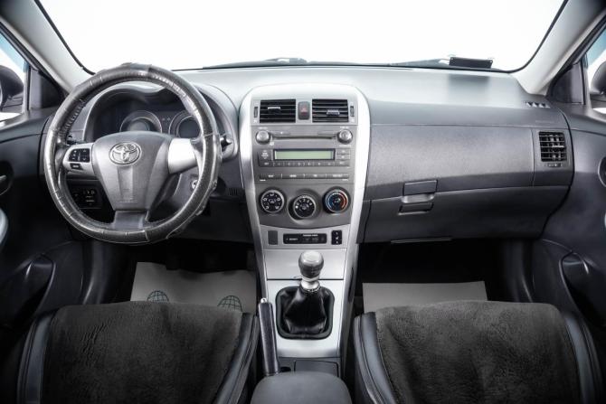 Toyota Corolla X (E140 E150) Рестайлинг с пробегом 2011 года, цена 989 000 рублей, 235000 км, седан, Автокод Объявления