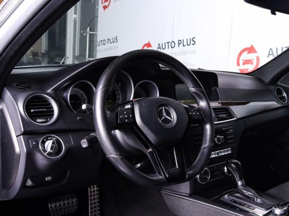 Mercedes-Benz C-Класс III (W204) Рестайлинг с пробегом 2012 года, цена 1 339 000 рублей, 200500 км, седан, Автокод Объявления