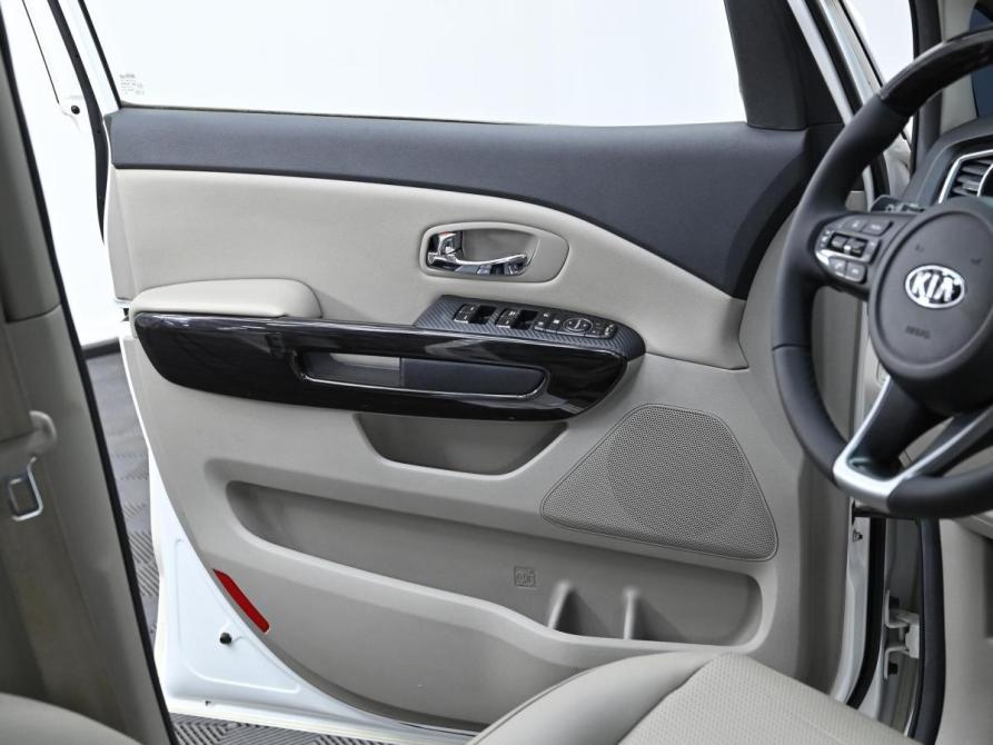 Kia Carnival III Москва  - изображение 12