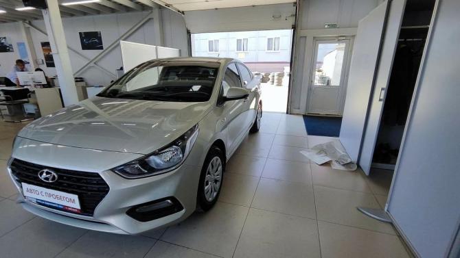 Hyundai Solaris II с пробегом 2019 года, цена 1 460 000 рублей, 56800 км, седан, Автокод Объявления
