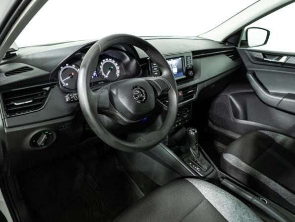 Skoda Rapid II с пробегом 2021 года, цена 1 599 700 рублей, 101483 км, лифтбек, Автокод Объявления