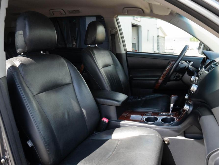 Toyota Highlander II (XU40) Рестайлинг Улан-Удэ  - изображение 13