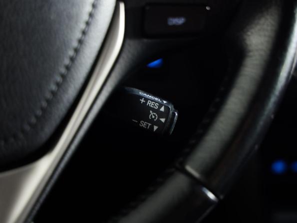 Toyota RAV4 IV (XA40) с пробегом 2015 года, цена 2 399 000 рублей, 67628 км, внедорожник, Автокод Объявления