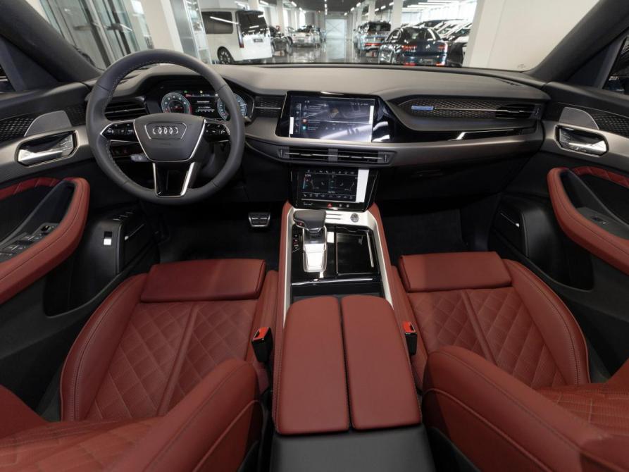 Audi Q6 Москва  - изображение 8