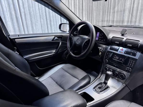 Mercedes-Benz C-Класс II (W203) Рестайлинг с пробегом 2005 года, цена 640 000 рублей, 437359 км, седан, Автокод Объявления