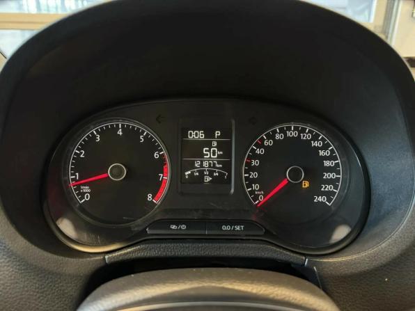 Volkswagen Polo V Рестайлинг с пробегом 2017 года, цена 1 140 000 рублей, 121872 км, седан, Автокод Объявления