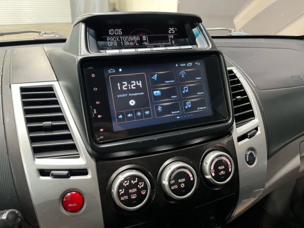 Mitsubishi Pajero Sport II Рестайлинг с пробегом 2014 года, цена 1 370 000 рублей, 201687 км, внедорожник, Автокод Объявления
