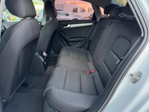 Audi A4 IV (B8) Рестайлинг с пробегом 2012 года, цена 1 179 000 рублей, 210458 км, седан, Автокод Объявления