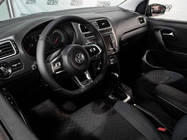 Volkswagen Polo V Рестайлинг с пробегом 2019 года, цена 1 210 000 рублей, 184500 км, седан, Автокод Объявления