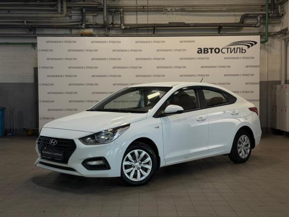 Hyundai Solaris II с пробегом 2018 года, цена 919 000 рублей, 139400 км, седан, Автокод Объявления
