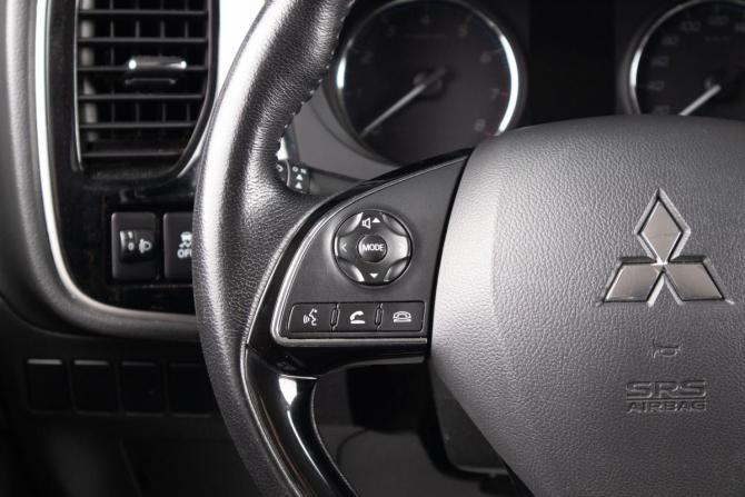 Mitsubishi Outlander III Рестайлинг 3 с пробегом 2019 года, цена 2 389 000 рублей, 95733 км, внедорожник, Автокод Объявления