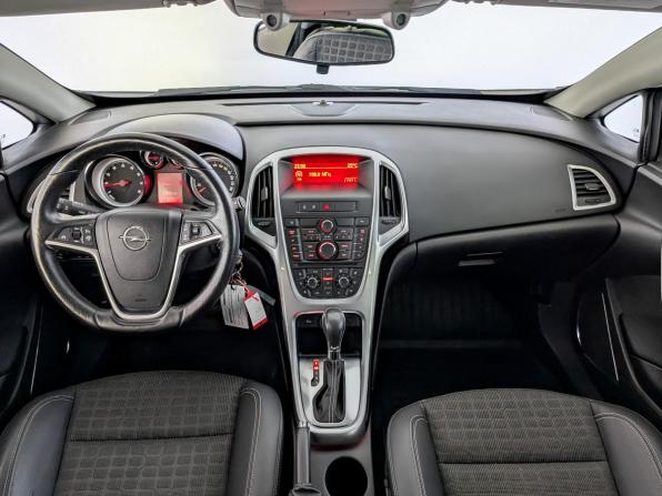 Opel Astra J Рестайлинг с пробегом 2013 года, цена 1 200 000 рублей, 53125 км, хэтчбек, Автокод Объявления