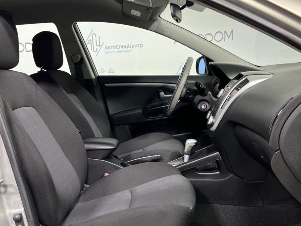 Kia Ceed I Рестайлинг с пробегом 2010 года, цена 797 000 рублей, 68132 км, хэтчбек, Автокод Объявления
