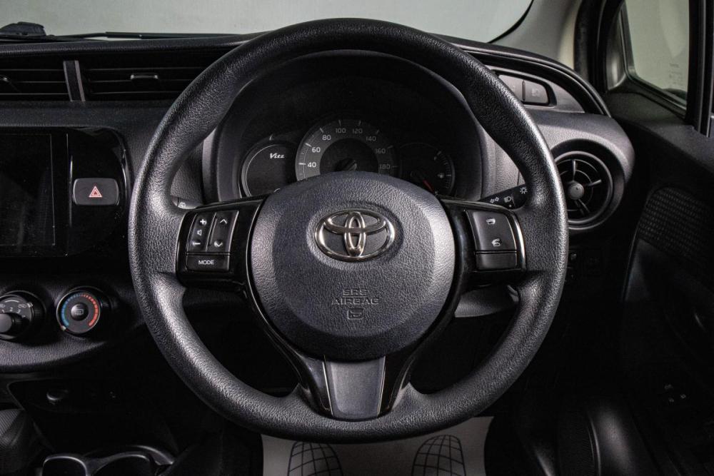 Toyota Vitz III (XP130) Рестайлинг 2 Сургут  - изображение 11