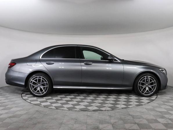 Mercedes-Benz E-Класс V (W213 S213 C238) Рестайлинг с пробегом 2021 года, цена 4 630 000 рублей, 62449 км, седан, Автокод Объявления