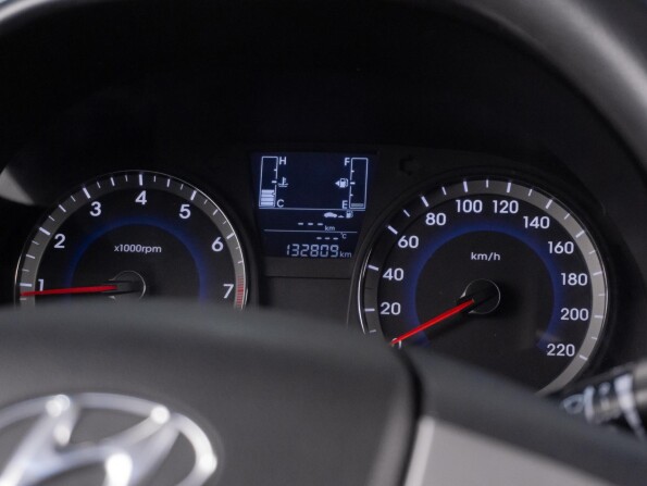 Hyundai Solaris I Рестайлинг с пробегом 2014 года, цена 929 000 рублей, 132809 км, хэтчбек, Автокод Объявления