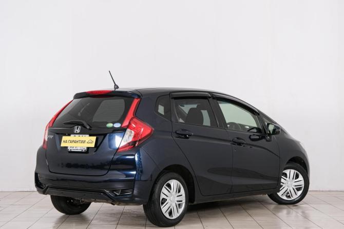 Honda Fit III Рестайлинг с пробегом 2017 года, цена 1 199 000 рублей, 75000 км, хэтчбек, Автокод Объявления