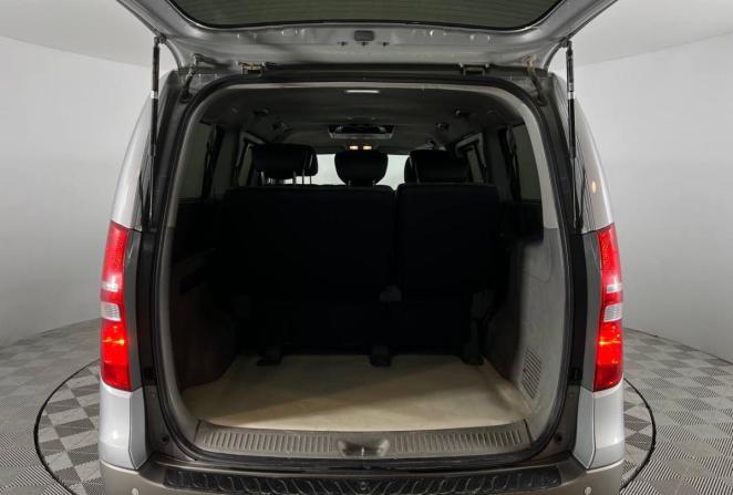 Hyundai H-1 II с пробегом 2014 года, цена 1 650 000 рублей, 217252 км, минивэн, Автокод Объявления