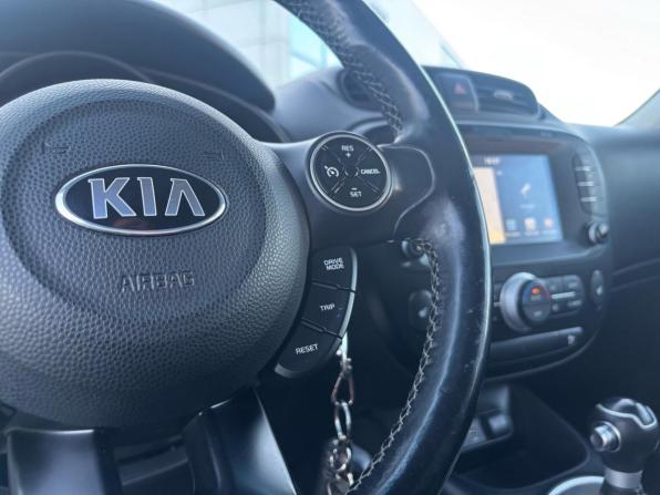 Kia Soul II Рестайлинг с пробегом 2017 года, цена 1 450 000 рублей, 140812 км, хэтчбек, Автокод Объявления
