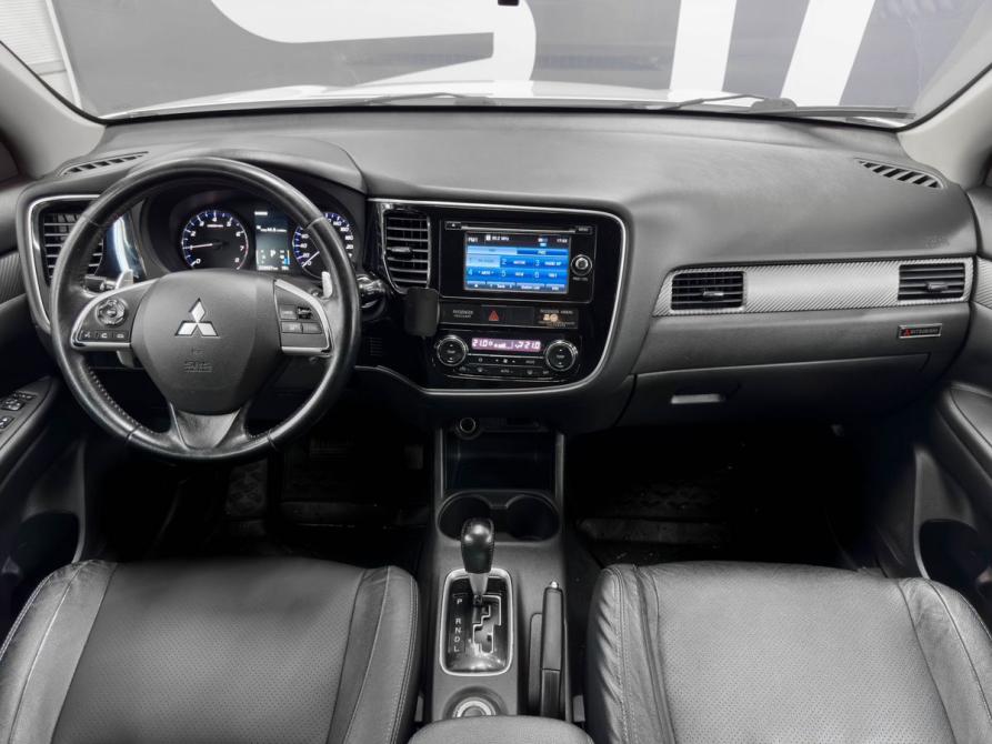 Mitsubishi Outlander III Рестайлинг Ростов-на-Дону  - изображение 8