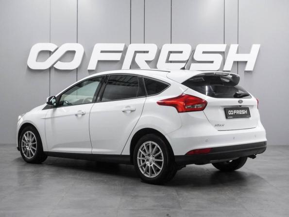 Ford Focus III Рестайлинг с пробегом 2015 года, цена 949 000 рублей, 184574 км, хэтчбек, Автокод Объявления