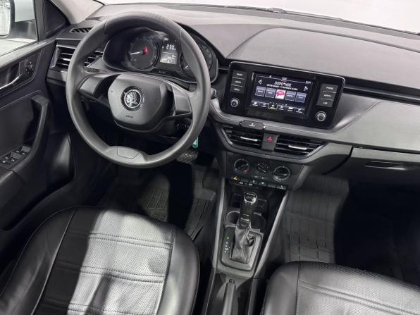 Skoda Rapid II с пробегом 2020 года, цена 880 000 рублей, 290647 км, лифтбек, Автокод Объявления