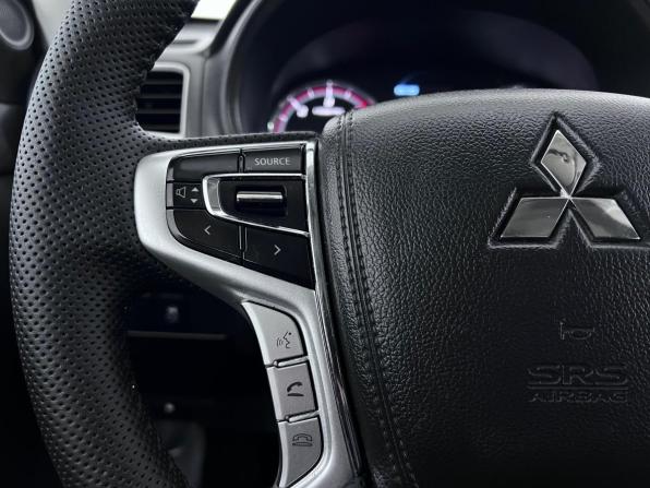 Mitsubishi L200 V Рестайлинг с пробегом 2020 года, цена 3 599 000 рублей, 98339 км, пикап, Автокод Объявления