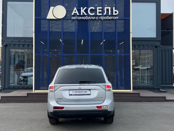 Mitsubishi Outlander III с пробегом 2013 года, цена 1 139 000 рублей, 210000 км, внедорожник, Автокод Объявления