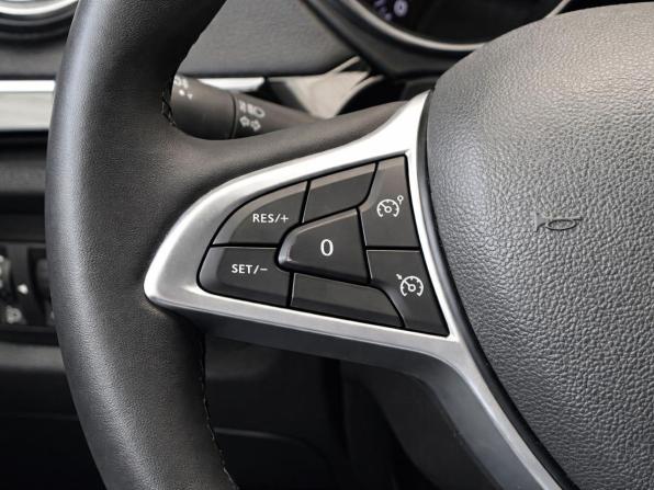 Renault Kaptur I Рестайлинг с пробегом 2021 года, цена 1 697 000 рублей, 32956 км, внедорожник, Автокод Объявления