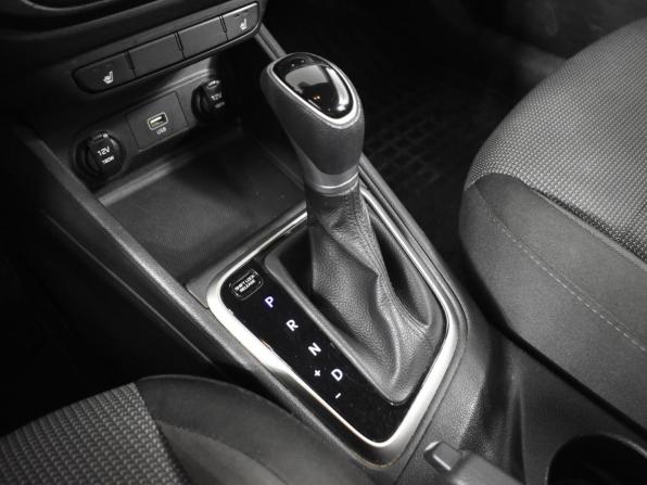 Hyundai Solaris II с пробегом 2019 года, цена 1 165 200 рублей, 109200 км, седан, Автокод Объявления